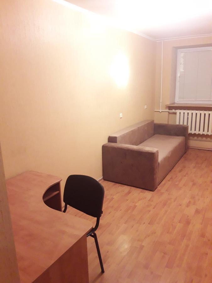 Appartment Near M. 23 Serpnya Charkov Buitenkant foto