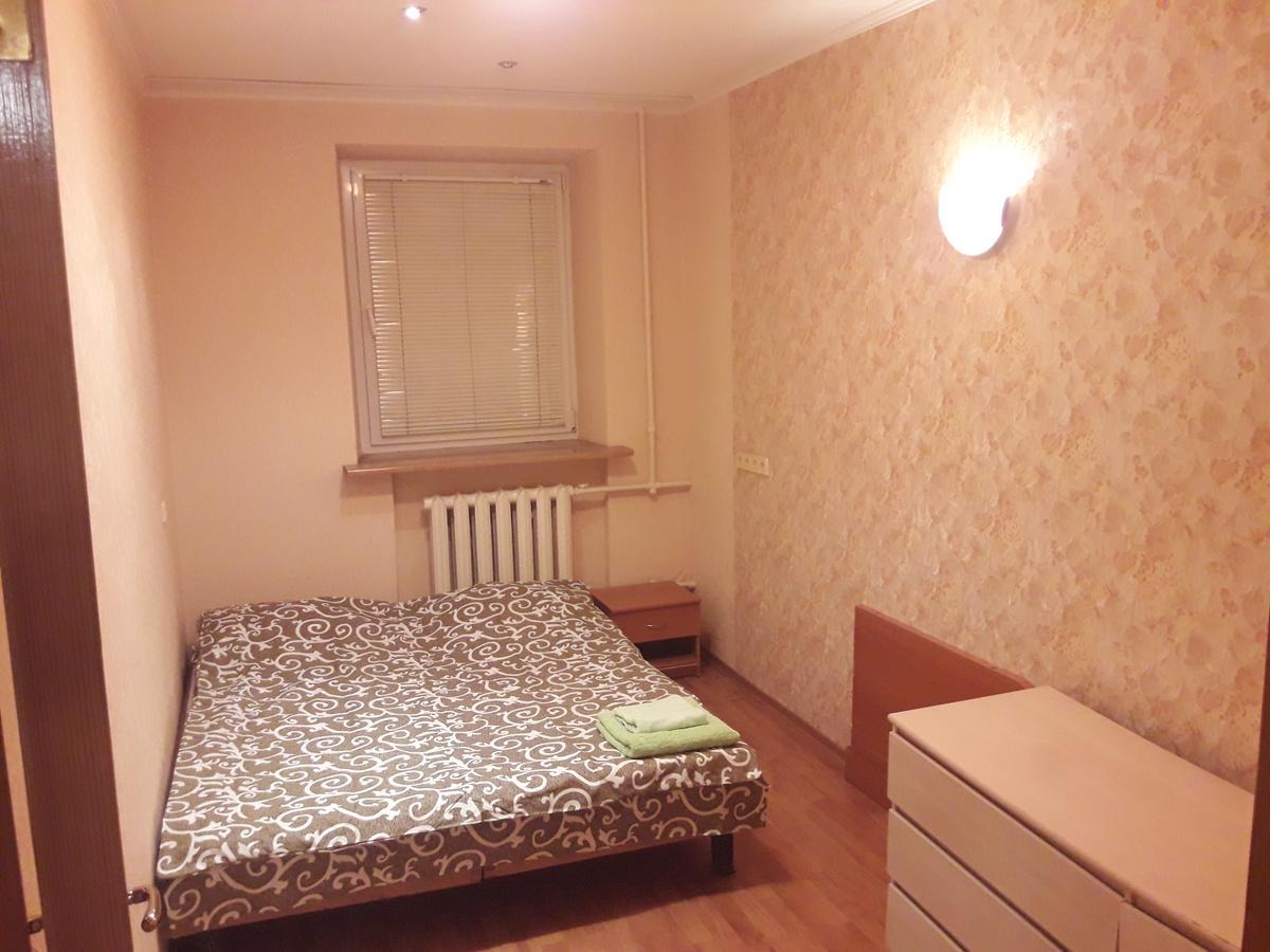 Appartment Near M. 23 Serpnya Charkov Buitenkant foto